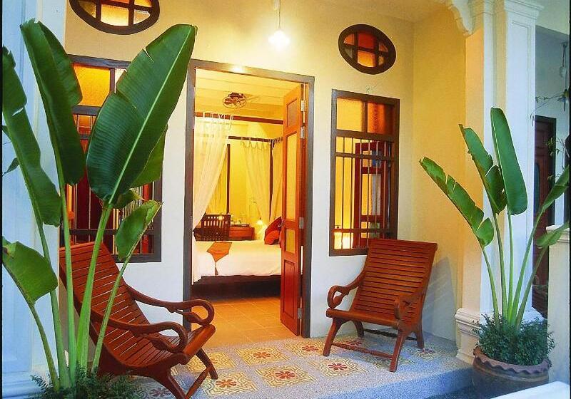 Hotel The Old Phuket   Karon Beach Resort   Sha Plus
