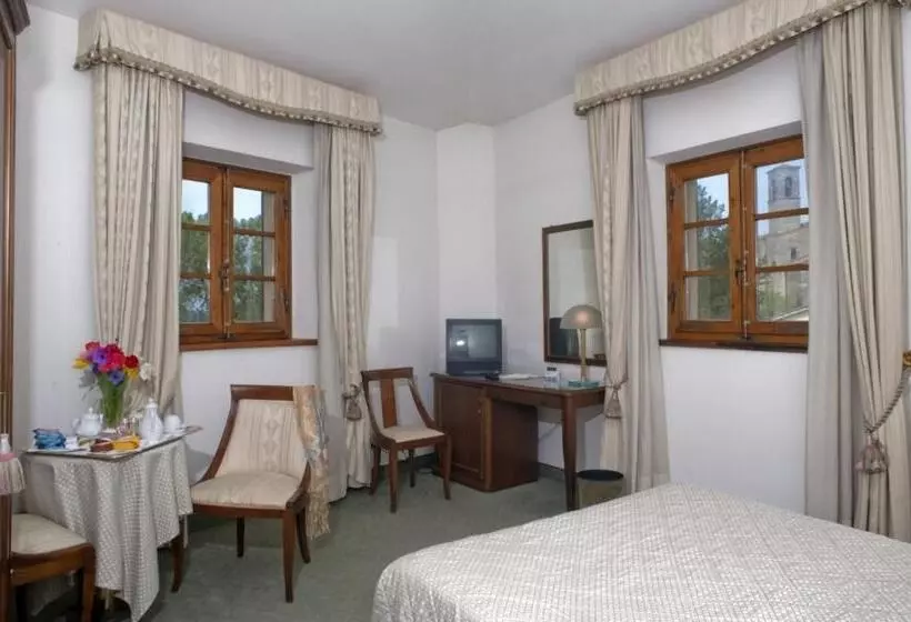 ホテル Villa San Lucchese