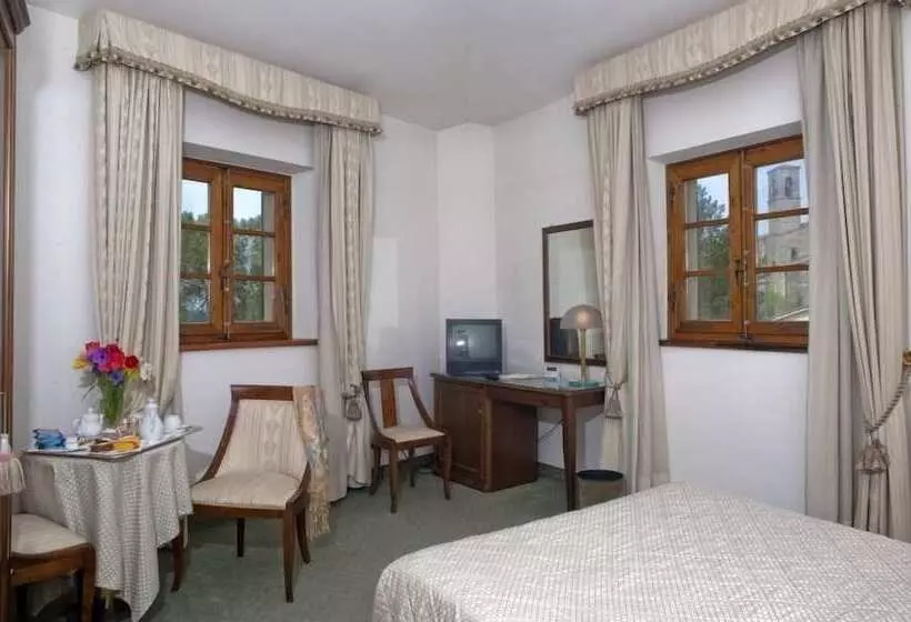 ホテル Villa San Lucchese