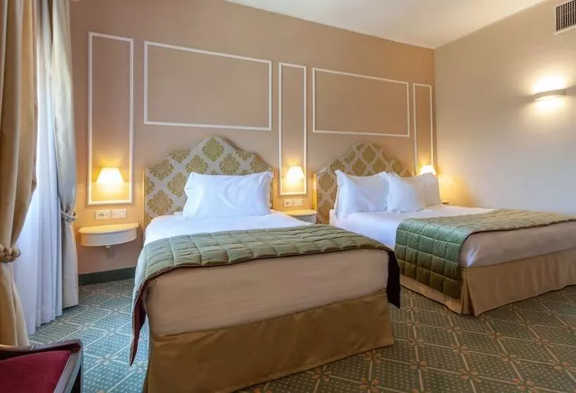 ホテル Villa San Lucchese