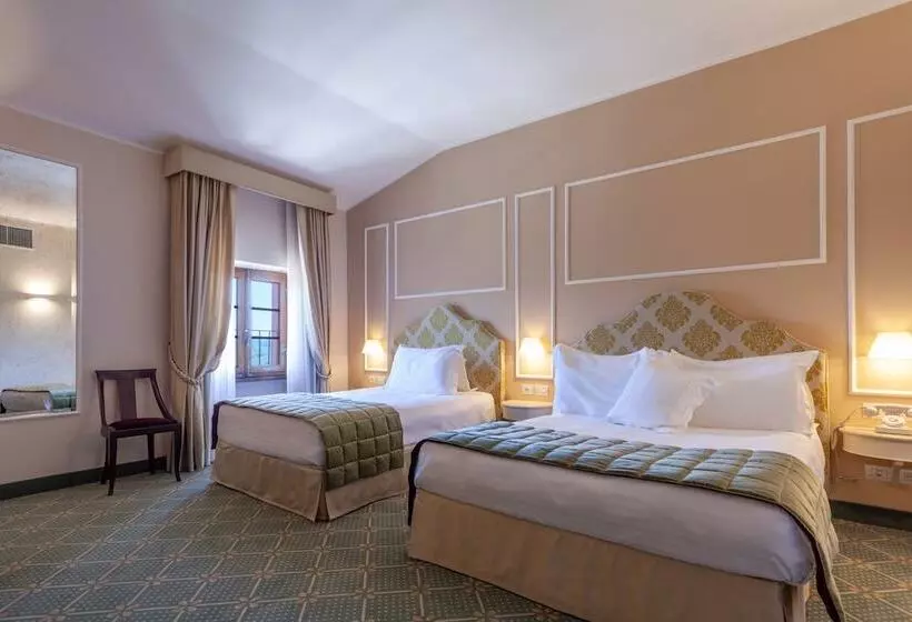 ホテル Villa San Lucchese