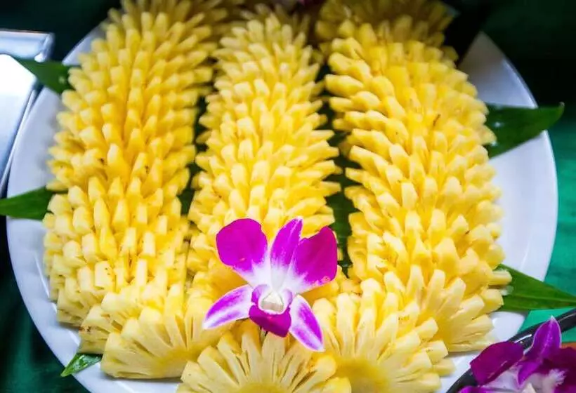 Kata Poolside Resort Sha Extra Plus