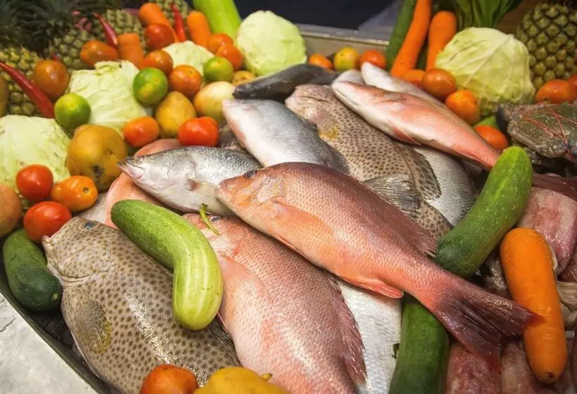 Kata Poolside Resort Sha Extra Plus