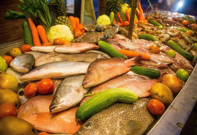 Kata Poolside Resort Sha Extra Plus