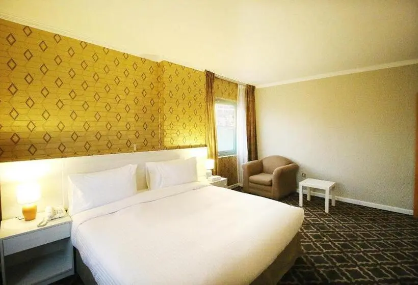 The George Hotel By Saffron, Dubai Creek