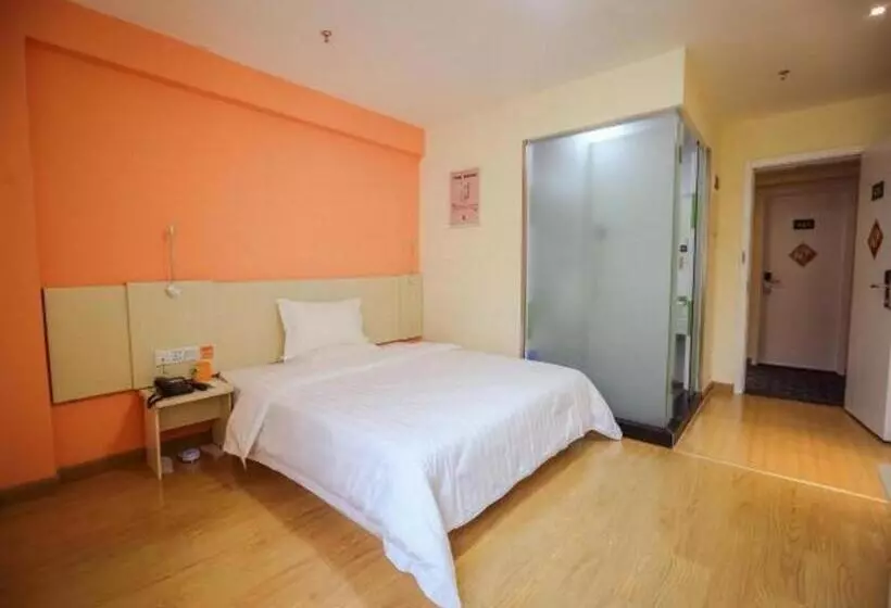 Hotelli 7 Days Inn Yunfu Bus Terminal Yihua International Plaza