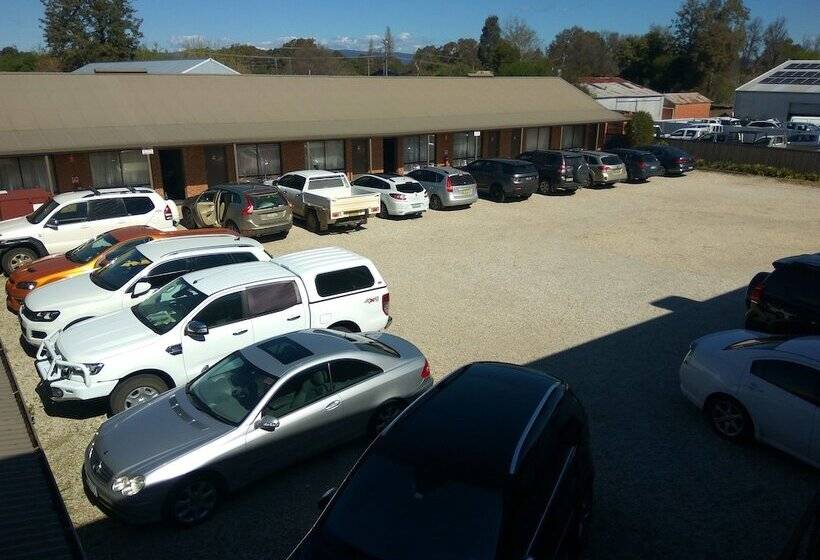 酒店 Holbrook Town Centre Motor Inn