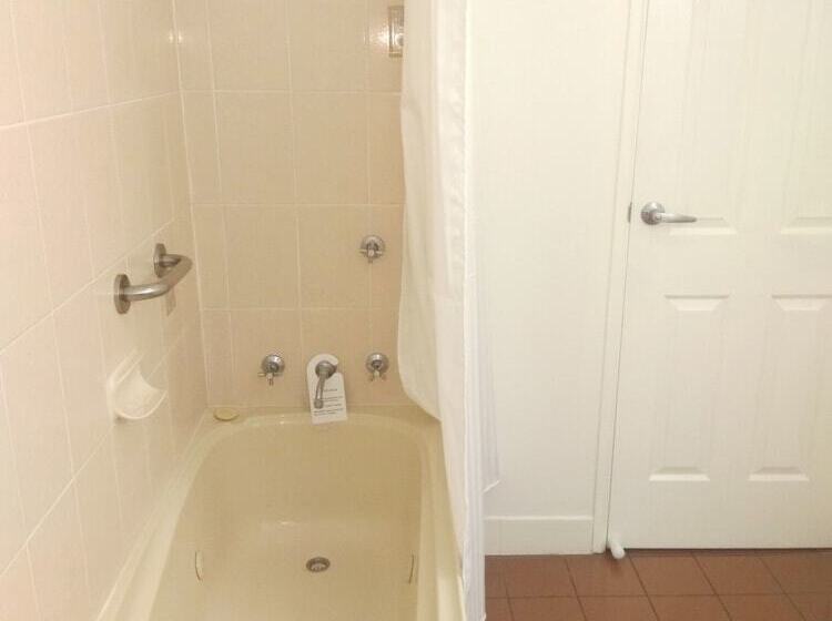 酒店 Holbrook Town Centre Motor Inn