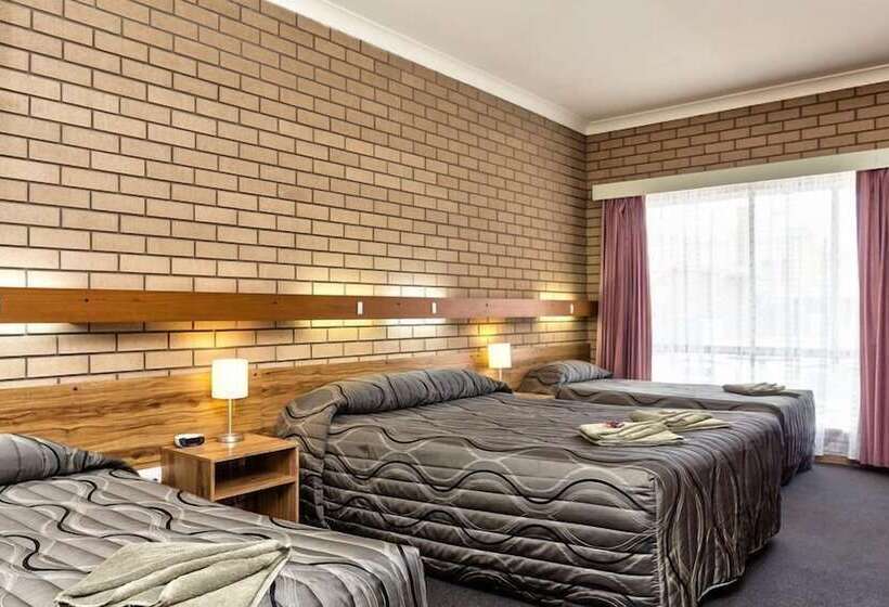 酒店 Holbrook Town Centre Motor Inn