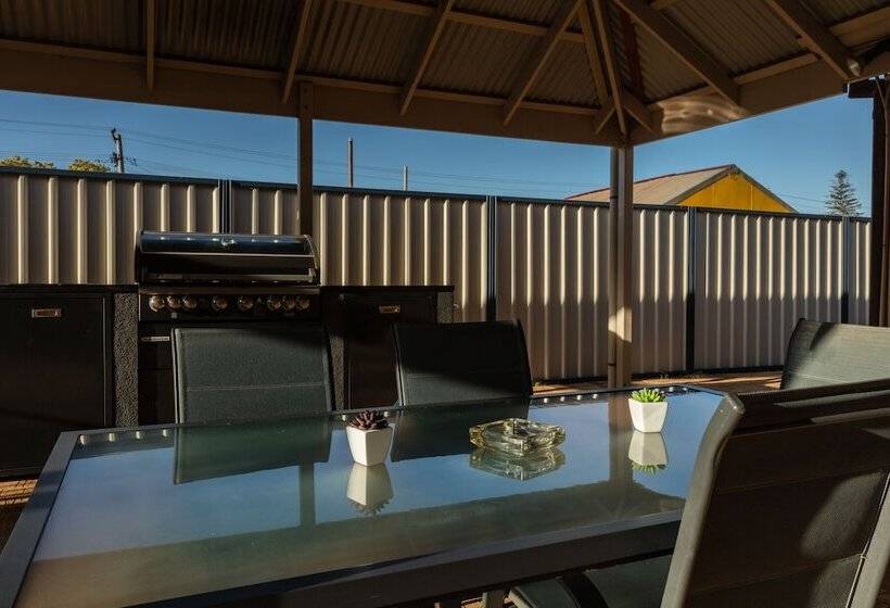 فندق Sails Geraldton Accommodation