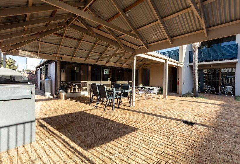 فندق Sails Geraldton Accommodation