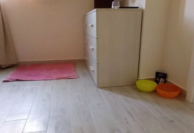 تختخواب و صبحانه Verde Mare