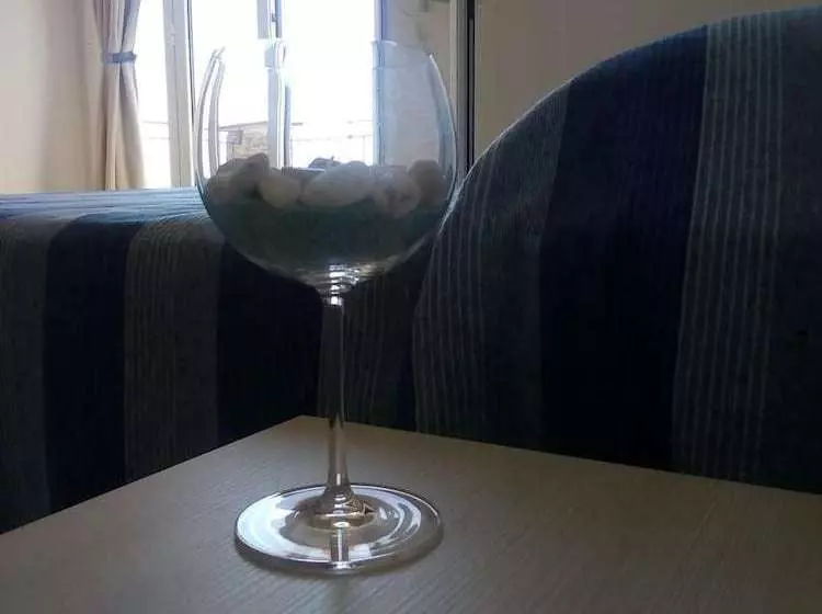 تختخواب و صبحانه Verde Mare