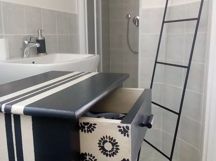 تختخواب و صبحانه Verde Mare