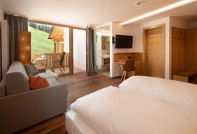 ホテル Moseralm Dolomiti Spa Resort