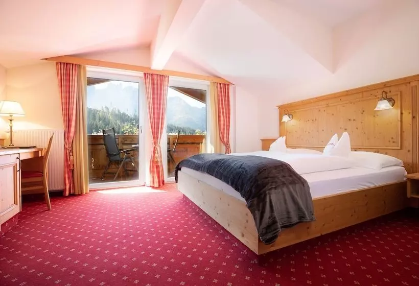 ホテル Moseralm Dolomiti Spa Resort