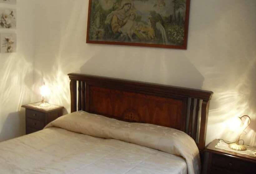 فندق ريفى Agriturismo Il Vignaletto