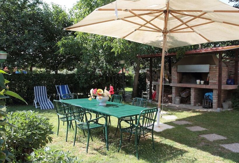 فندق ريفى Agriturismo Le Stringaie