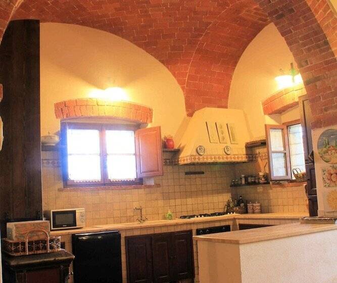 فندق ريفى Agriturismo Le Stringaie