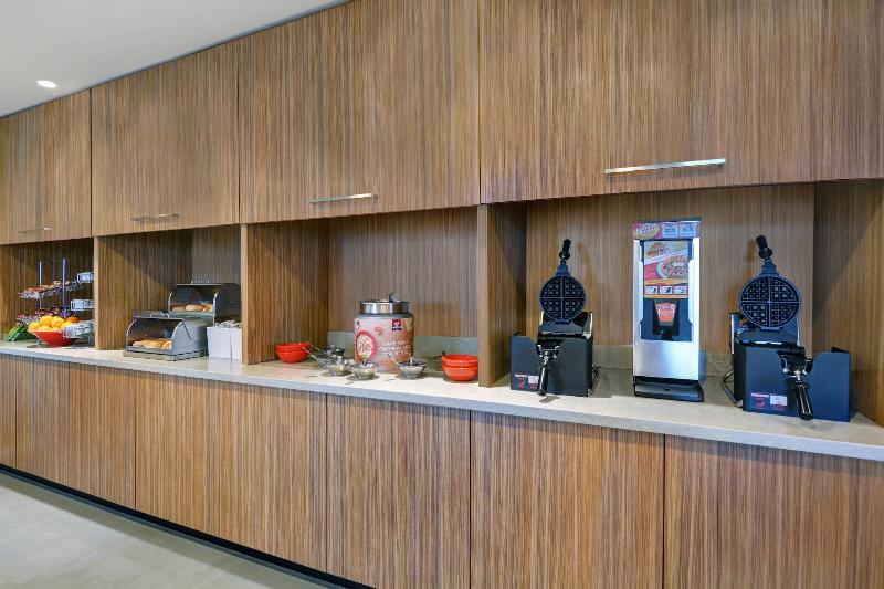 هتل Towneplace Suites By Marriott Indianapolis Downtown