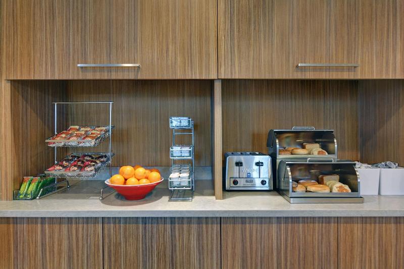 هتل Towneplace Suites By Marriott Indianapolis Downtown