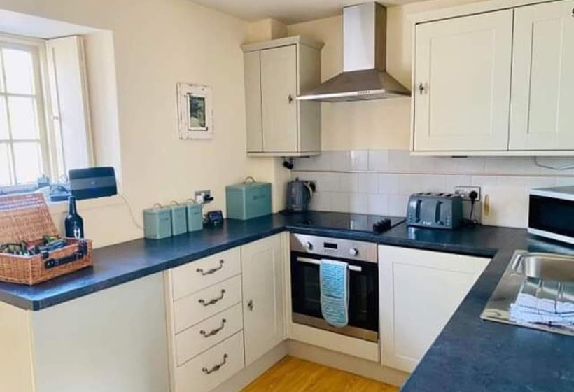 Stunning Driftwood Cottage At Holme Next The Sea