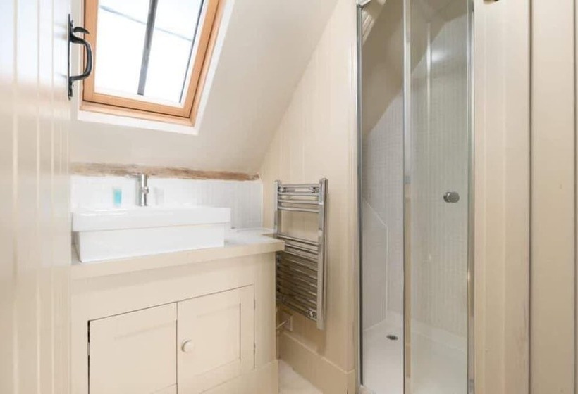 Stunning Driftwood Cottage At Holme Next The Sea