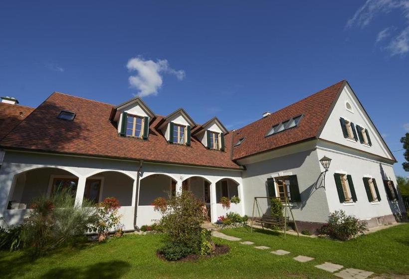 Frühstückspension Kleinschuster