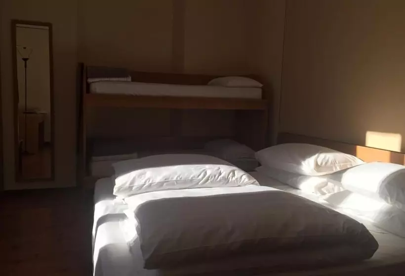 ホテル Adamello