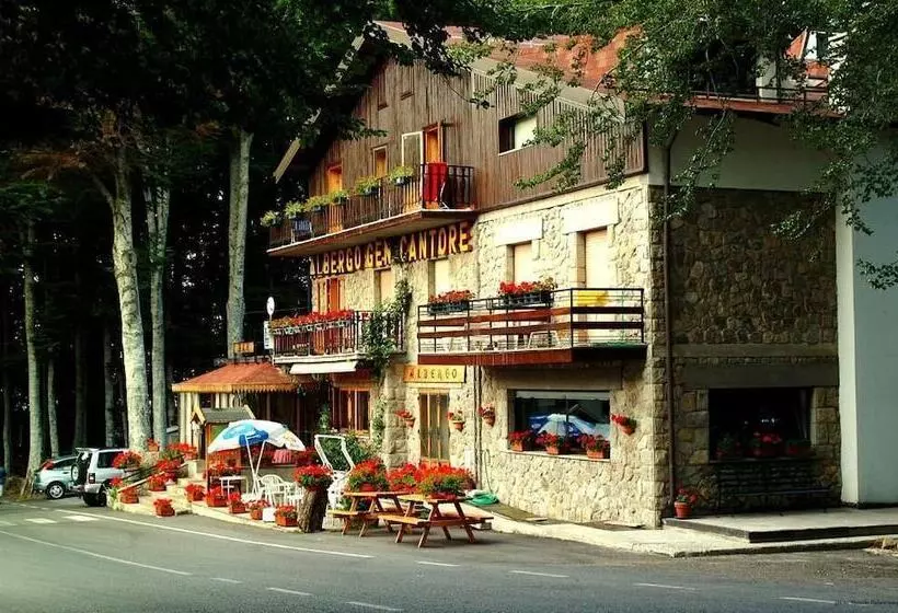 ホテル Albergo Generale Cantore
