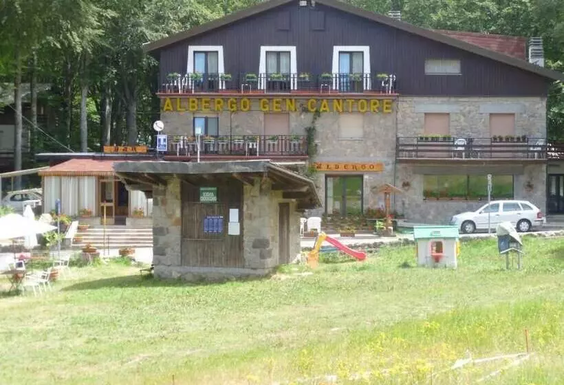 ホテル Albergo Generale Cantore