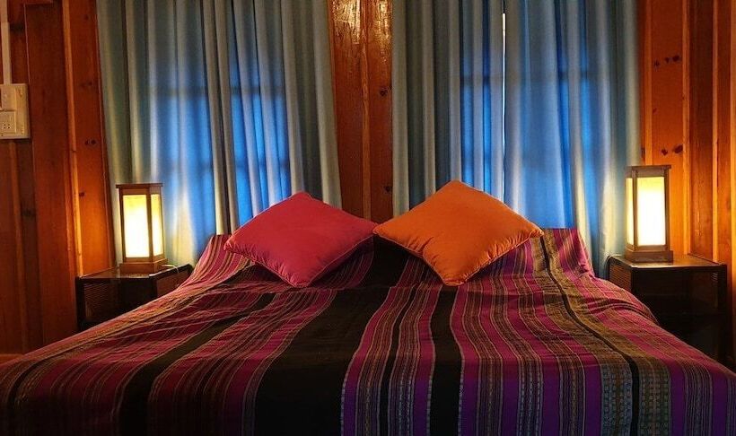 Otel Auberge Plain Of Jars Phouphadeng