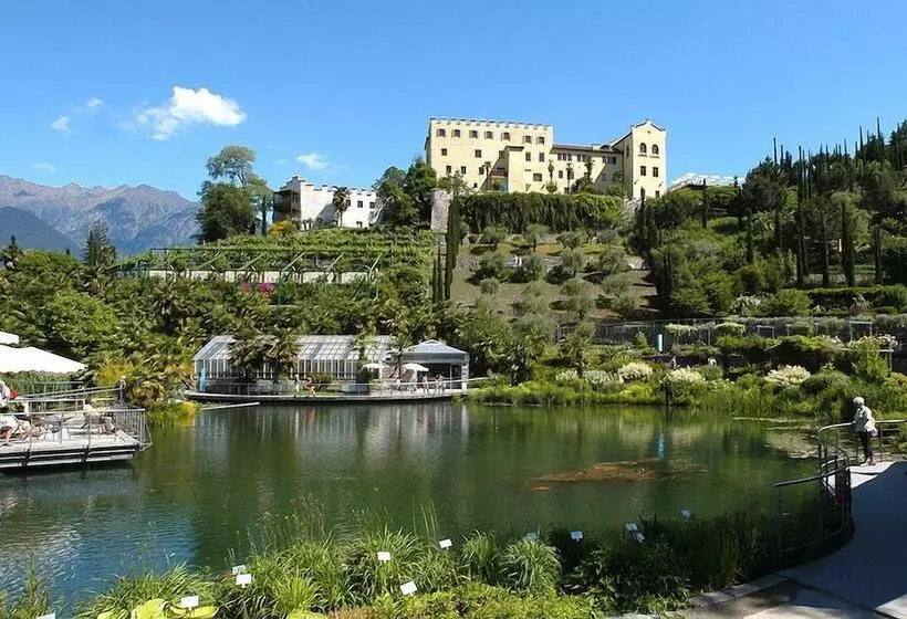 ホテル Garni Villa Tyrol   Adults Only