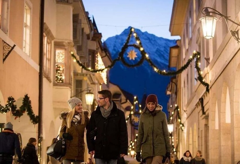 בית מלון כפרי Garni Villa Tyrol   Adults Only