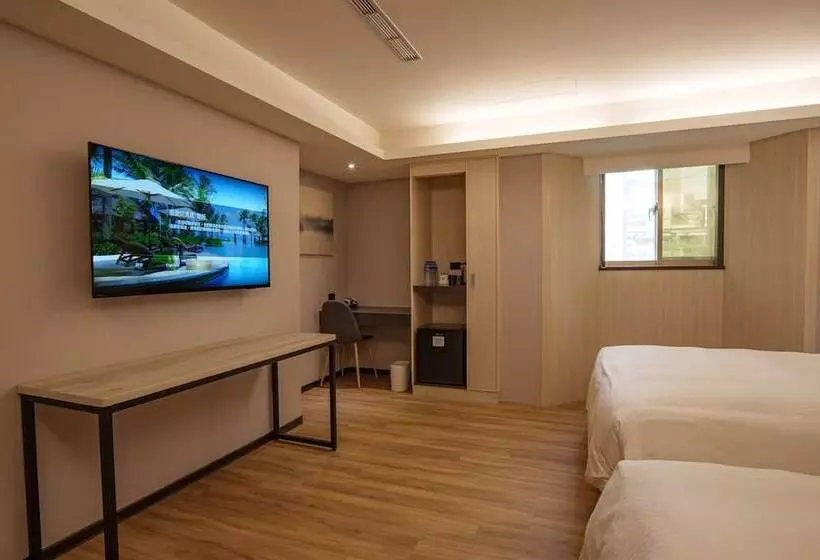 Hub Hotel Tucheng