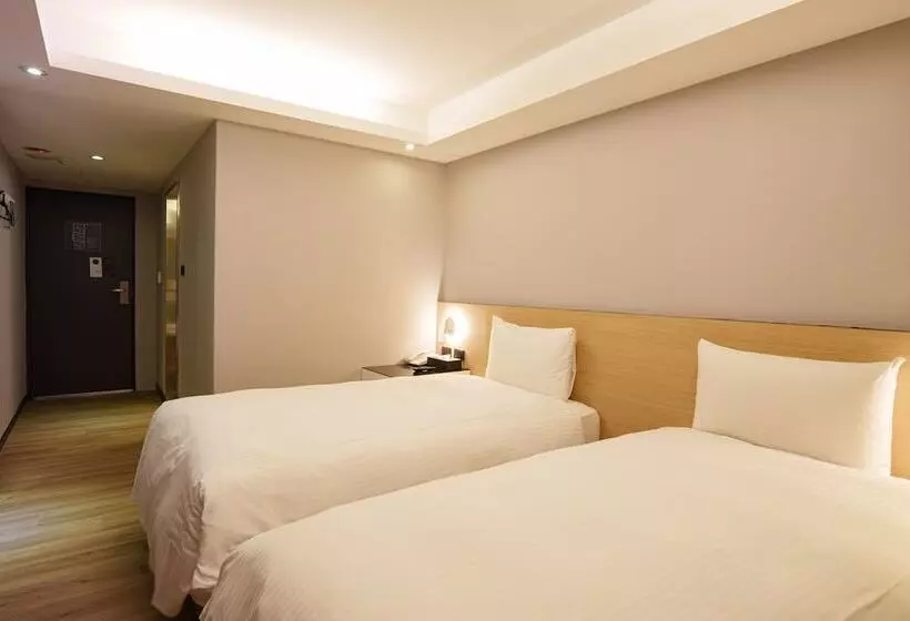 Hub Hotel Tucheng