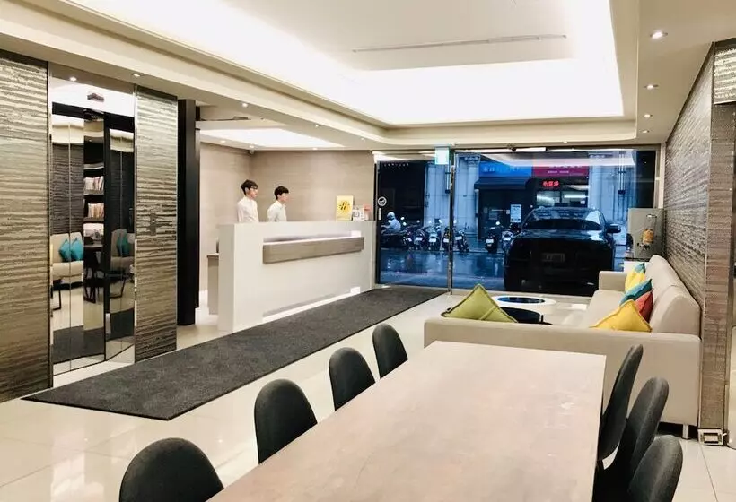 Hub Hotel Tucheng