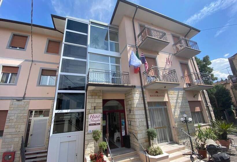 ホテル Magda