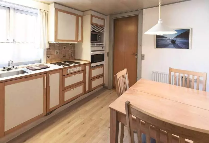 پانسیون Ittoqqortoormiit Guesthouse