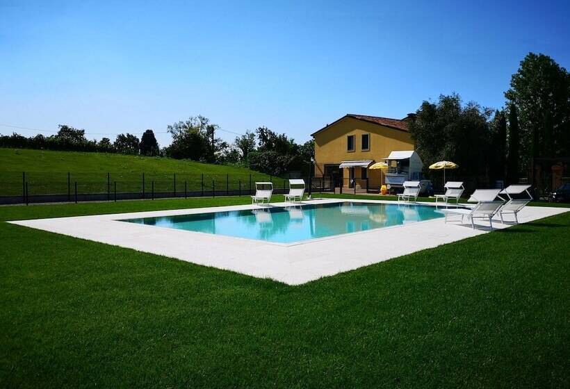 بنسيون Villa Montenero