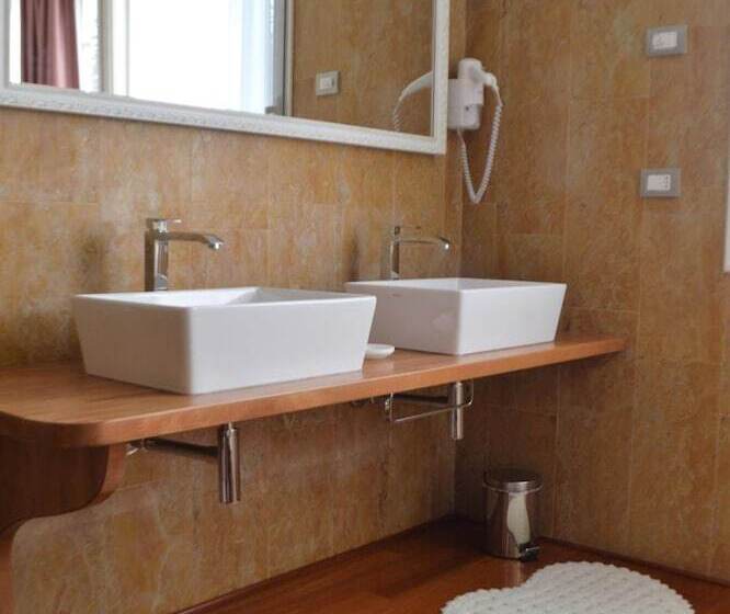 بنسيون Villa Montenero