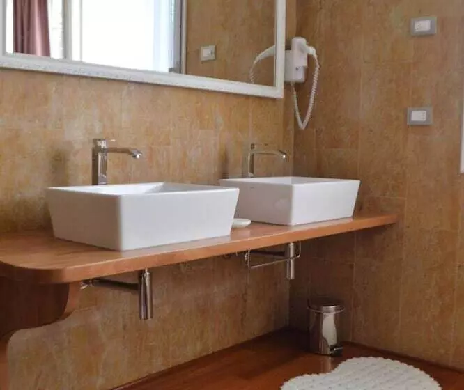 Majatalo Villa Montenero