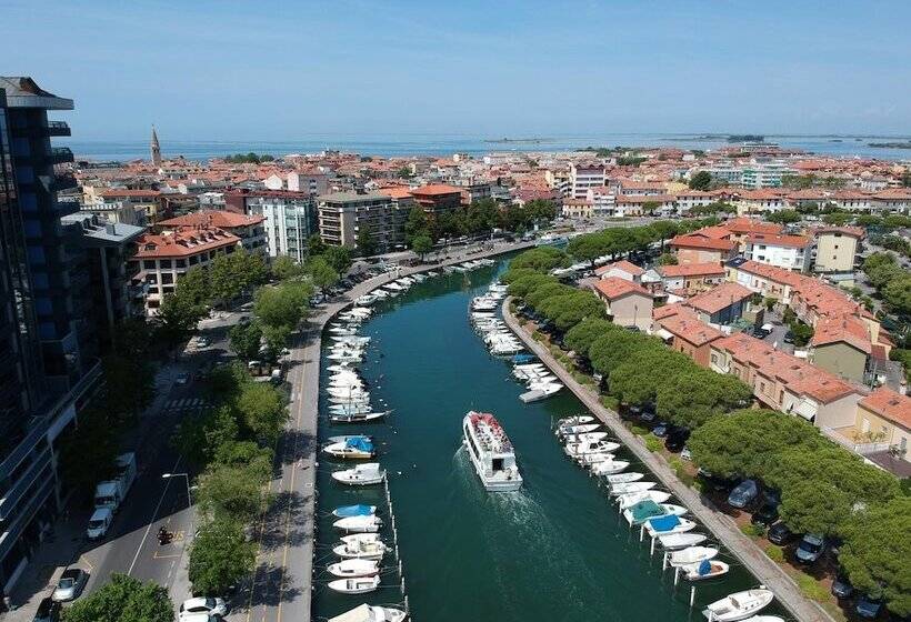 اقامتگاه Aparthotel Miramare