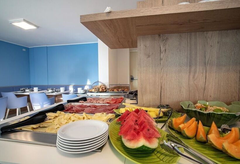 اقامتگاه Aparthotel Miramare