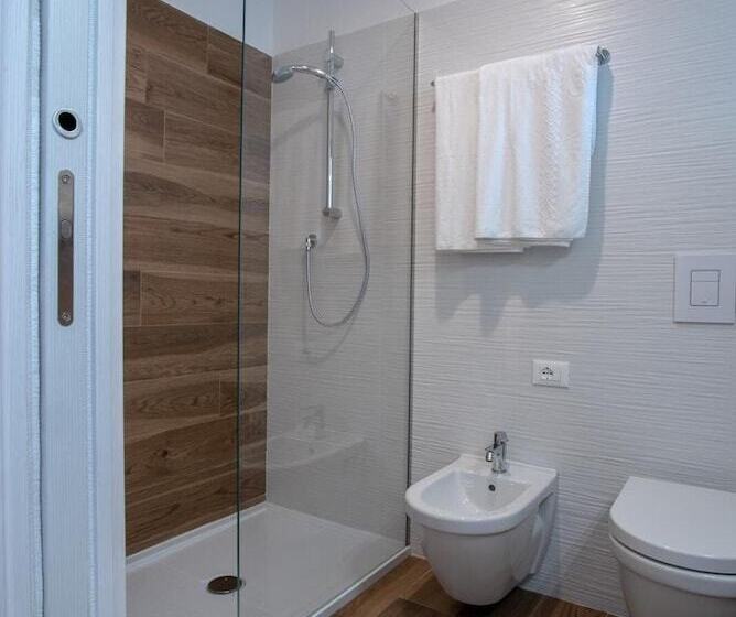 اقامتگاه Aparthotel Miramare