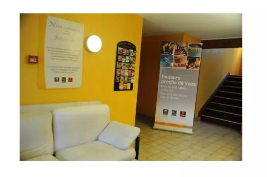 בית מלון כפרי Campanile Lyon Est  Bron Eurexpo