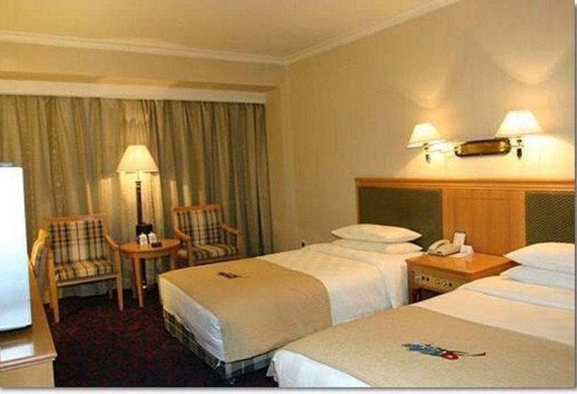 Отель Beijing Continental Grand