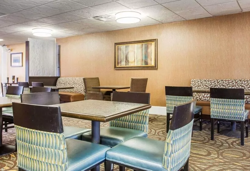 ホテル Comfort Inn & Suites At Stone Mountain