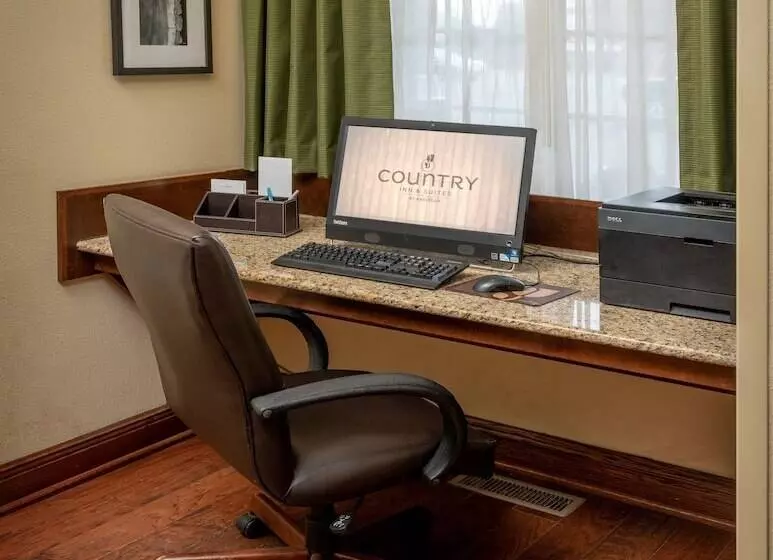 فندق Country Inn & Suites By Radisson, Charleston South, Wv