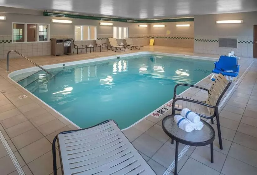 فندق Country Inn & Suites By Radisson, Charleston South, Wv